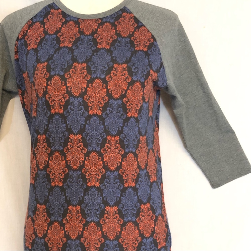 ✅4-20$ sale Lularoe shirt Randy xsmall